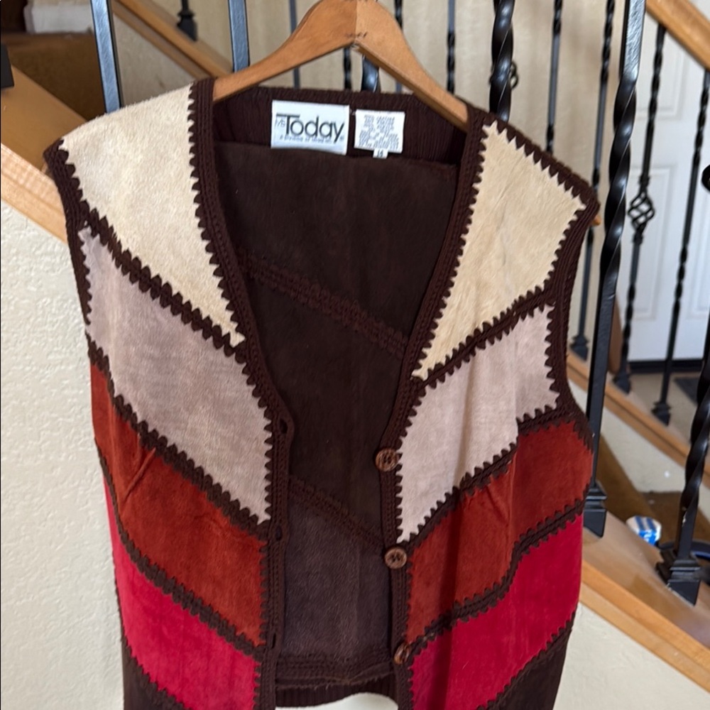 1970’s Brown Patchwork Wide-Leg Pants with Matching Vest - Picture 6 of 6